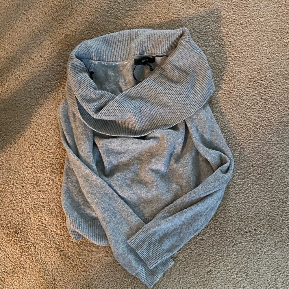 GRAY LONG SLEEVE TOP